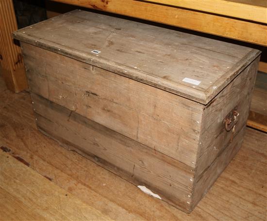 Pine blanket box